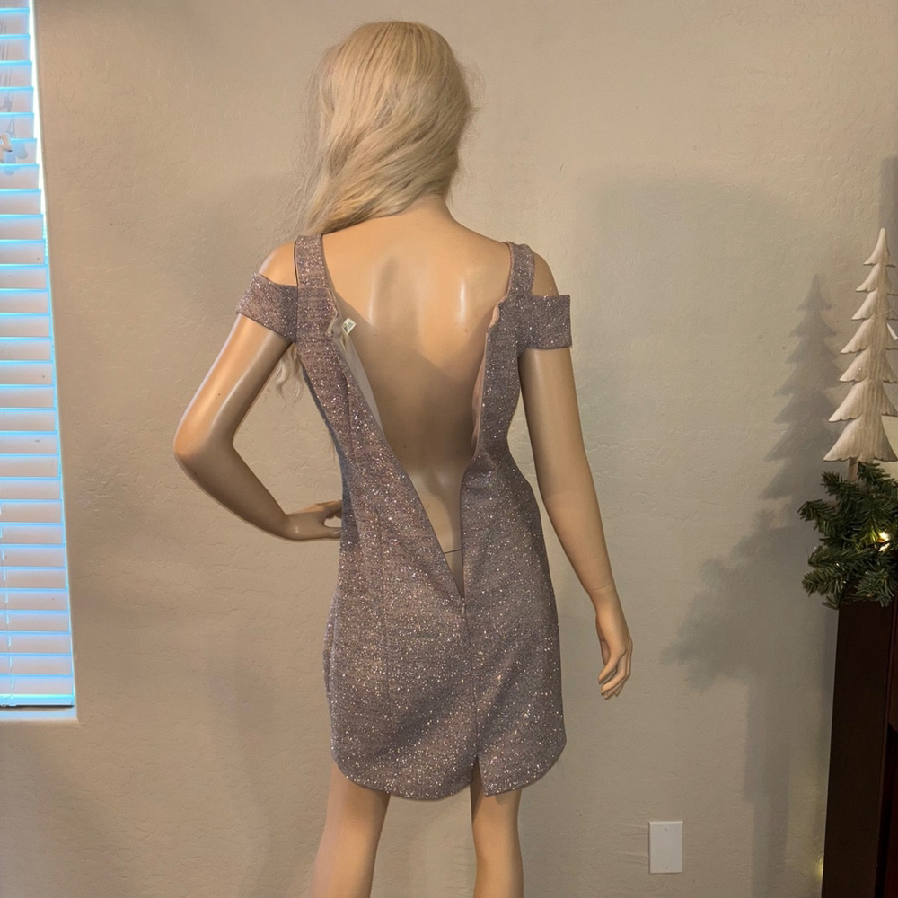 Eliza J Dress Size 8 Champagne Glitter Cold Shoulder Sheath Cocktail Party - Picture 9 of 17